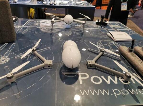 无人机界的“变形金刚”臻迪PowerEgg X亮相CES 2020