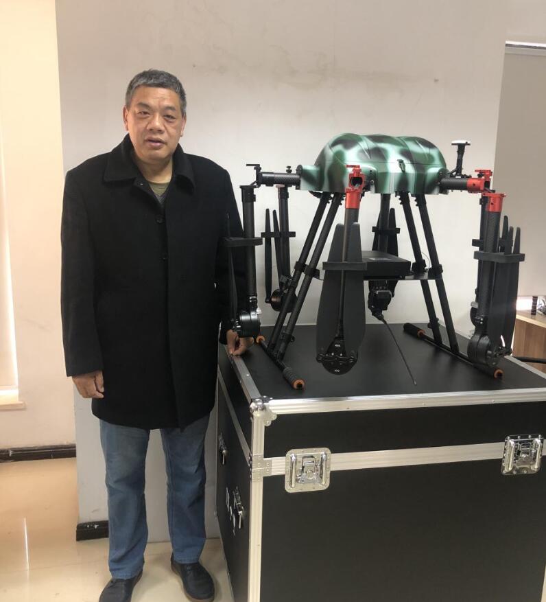 为救灾现场搭建临时基站 杭电学者研制“超级无人机”